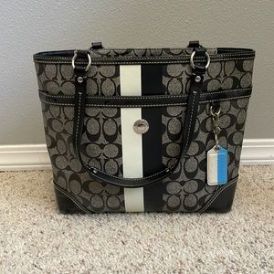 COACH Heritage Strip Medium Tote